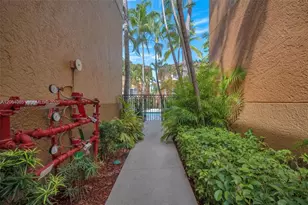 2931 NE 185th St, Aventura, FL 33180 - Photo 29