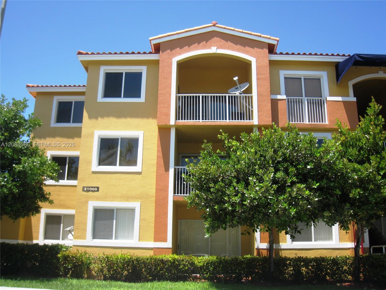 21000 SW 87th Ave #101 - 21000 SW 87th Ave #101, Cutler Bay, FL 33189 Luxury Property | Jose Angel Pina