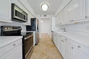 3640 Yacht Club, Aventura, FL 33180 - Photo 9