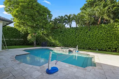 8095 SW 187th St, Cutler Bay, FL 33157 - Photo 9