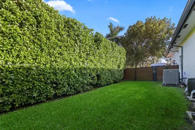 8095 SW 187th St, Cutler Bay, FL 33157 - Photo 5
