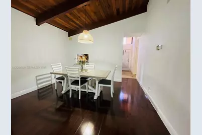 332 Briarwood Cir #2-19, Hollywood, FL 33024 - Photo 9