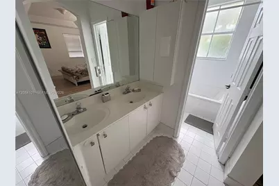 8108 NW 108th Ct, Doral, FL 33178 - Photo 35