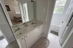 8108 NW 108th Ct, Doral, FL 33178 - Photo 35