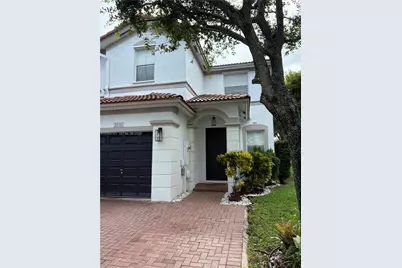 8108 NW 108th Ct, Doral, FL 33178 - Photo 3