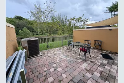 1037 SW 143rd Ave #1305, Pembroke Pines, FL 33027 - Photo 7