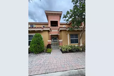 1037 SW 143rd Ave #1305, Pembroke Pines, FL 33027 - Photo 1