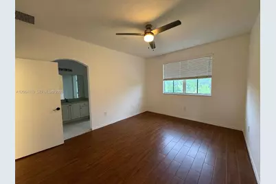 1037 SW 143rd Ave #1305, Pembroke Pines, FL 33027 - Photo 5