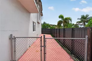 14631 SW 176th Terr, Miami, FL 33177 - Photo 9