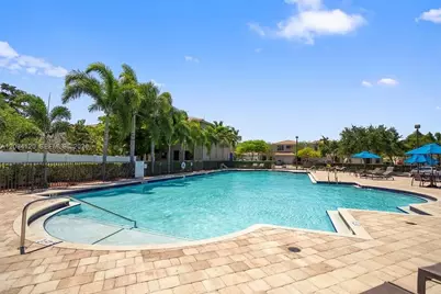 878 NE 191st St, Miami, FL 33179 - Photo 19