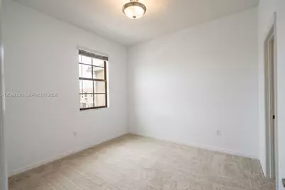 878 NE 191st St, Miami, FL 33179 - Photo 11