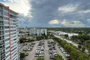1351 NE Miami Gardens Dr, Miami, FL 33179 - Photo 23