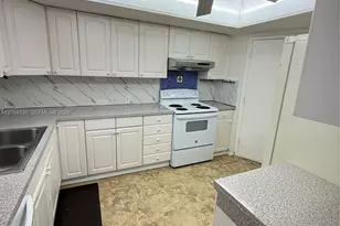1351 NE Miami Gardens Dr, Miami, FL 33179 - Photo 3
