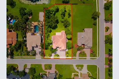 11406 Canyon Maple Blvd, Davie, FL 33330 - Photo 5