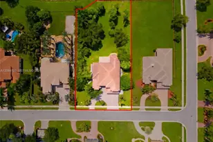 11406 Canyon Maple Blvd, Davie, FL 33330 - Photo 5