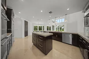 11406 Canyon Maple Blvd, Davie, FL 33330 - Photo 19