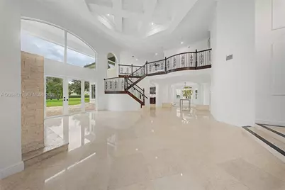 11406 Canyon Maple Blvd, Davie, FL 33330 - Photo 9