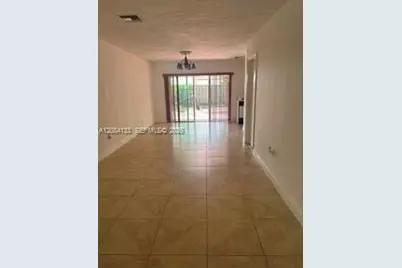 9136 NW 192nd Ter, Hialeah, FL 33018 - Photo 5