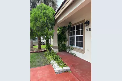9136 NW 192nd Ter, Hialeah, FL 33018 - Photo 1