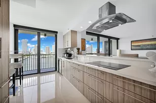 801 N Venetian Dr, Miami, FL 33139 - Photo 13