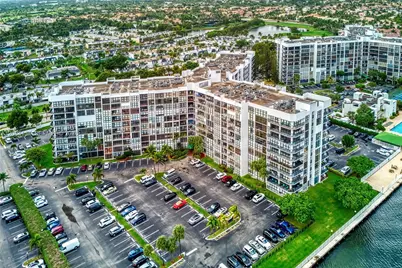 800 Parkview Dr #901, Hallandale Beach, FL 33009 - Photo 59
