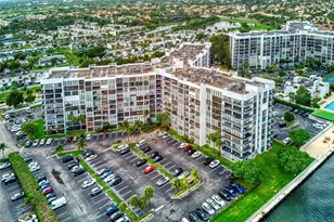 800 Parkview Dr, Hallandale Beach, FL 33009 - Photo 59