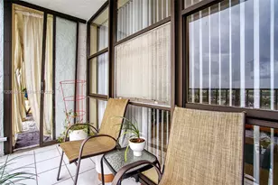 800 Parkview Dr, Hallandale Beach, FL 33009 - Photo 33