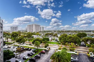 800 Parkview Dr, Hallandale Beach, FL 33009 - Photo 31