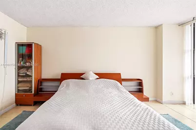 800 Parkview Dr #901, Hallandale Beach, FL 33009 - Photo 25
