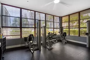 800 Parkview Dr, Hallandale Beach, FL 33009 - Photo 37