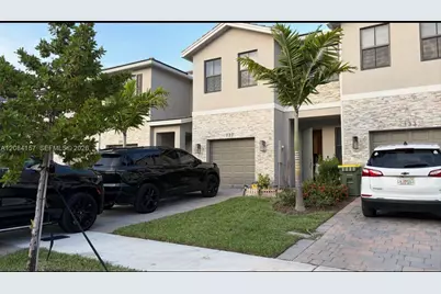 137 NE 14th Ave, Homestead, FL 33033 - Photo 1
