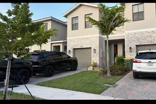137 NE 14th Ave, Homestead, FL 33033 - Photo 1