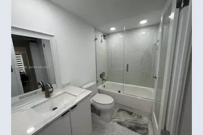 5555 Collins Ave #4P, Miami Beach, FL 33140 - Photo 15