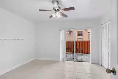 7241 Miami Lakes Dr #D19, Miami Lakes, FL 33014 - Photo 11
