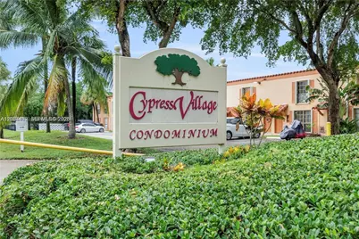 7241 Miami Lakes Dr #D19, Miami Lakes, FL 33014 - Photo 21