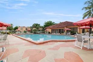 7241 Miami Lakes Dr, Miami Lakes, FL 33014 - Photo 19