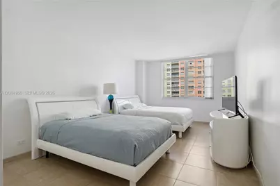 250 174th St #605, Sunny Isles Beach, FL 33160 - Photo 7