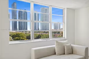 250 174th St, Sunny Isles Beach, FL 33160 - Photo 3