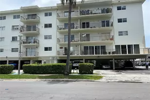 3665 NE 167th St, North Miami Beach, FL 33160 - Photo 15