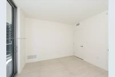 77 SE 5th St #1714, Miami, FL 33131 - Photo 11