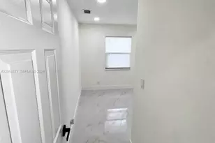 8201 SW 7th Ct, North Lauderdale, FL 33068 - Photo 17