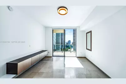 68 SE 6th St #1605, Miami, FL 33131 - Photo 15