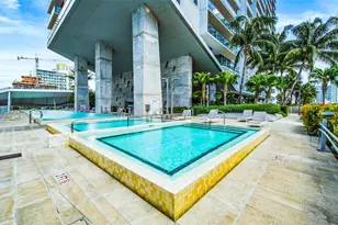 68 SE 6th St, Miami, FL 33131 - Photo 27