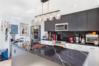 665 NE 25th St #403, Miami, FL 33137 - Photo 17