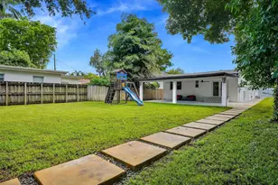 533 Mokena Dr, Miami Springs, FL 33166 - Photo 23