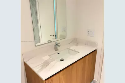 1400 Biscayne Blvd #2003, Miami, FL 33132 - Photo 25