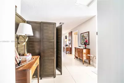 [Address not provided], Fort Lauderdale, FL 33334 - Photo 9