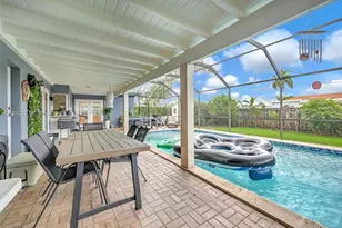 2211 SW 98th Pl, Miami, FL 33165 - Photo 19
