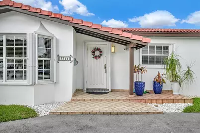 2211 SW 98th Pl, Miami, FL 33165 - Photo 1