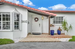 2211 SW 98th Pl, Miami, FL 33165 - Photo 1